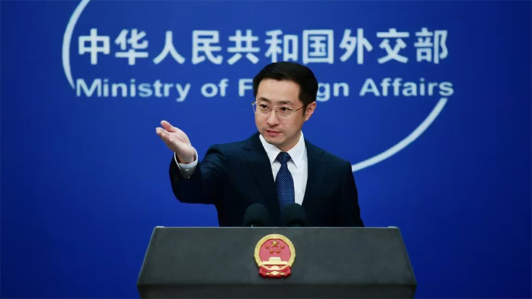 菲公務船故意衝撞中方正常執法海警船 外交部回應