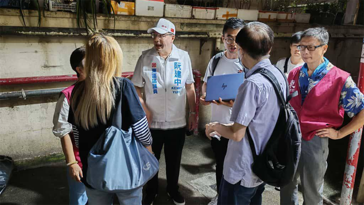 李鎮強讚揚政府就鰂魚涌戰時炸彈的部署及工作 