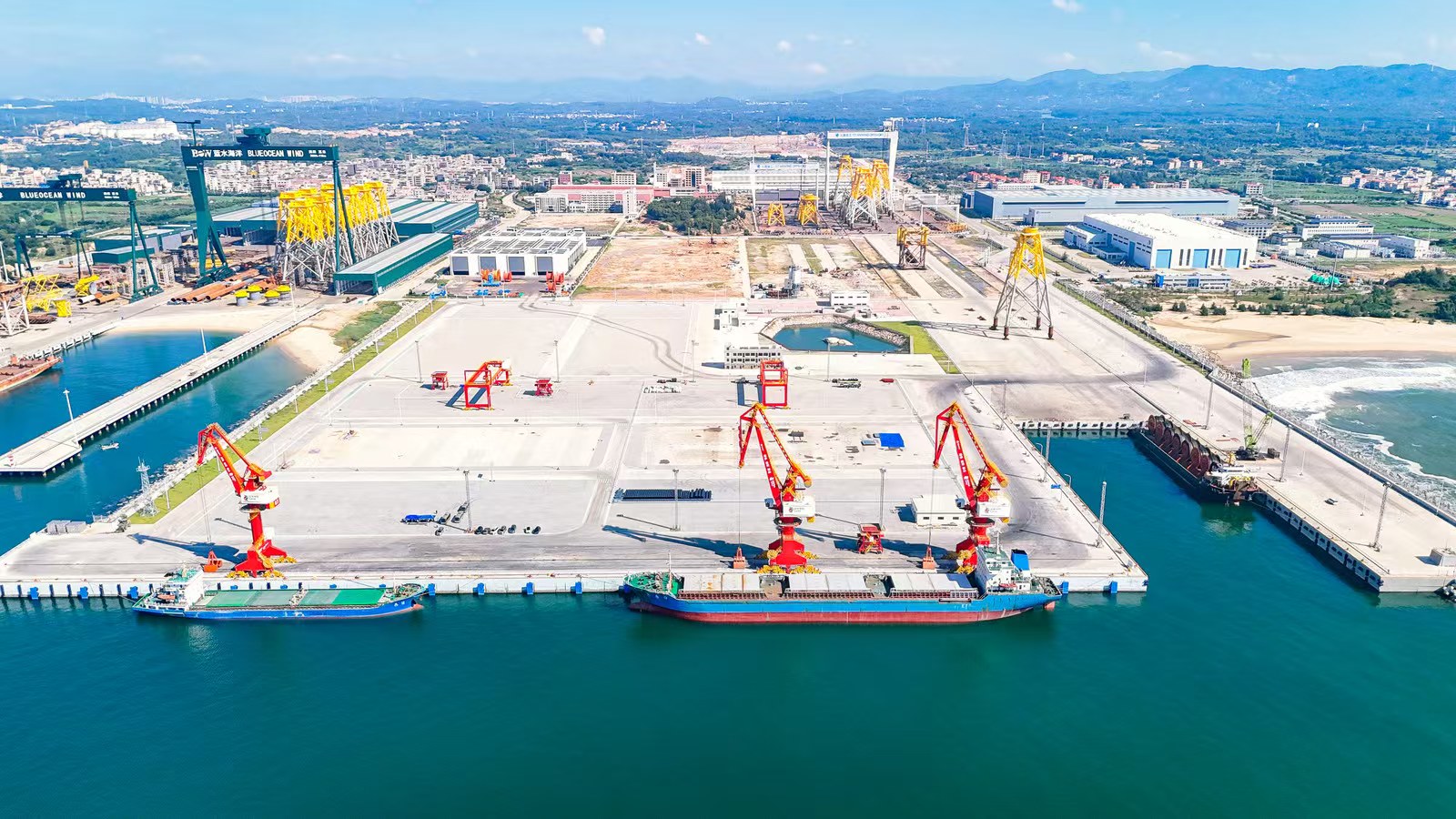 揭陽港前詹作業區通用碼頭一期工程通過口岸開放驗收