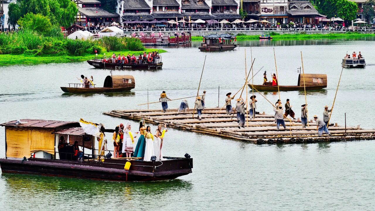 常德文旅宣傳季暨2025世界旅遊小姐全球總決賽入城儀式在柳葉湖畔盛大啟幕