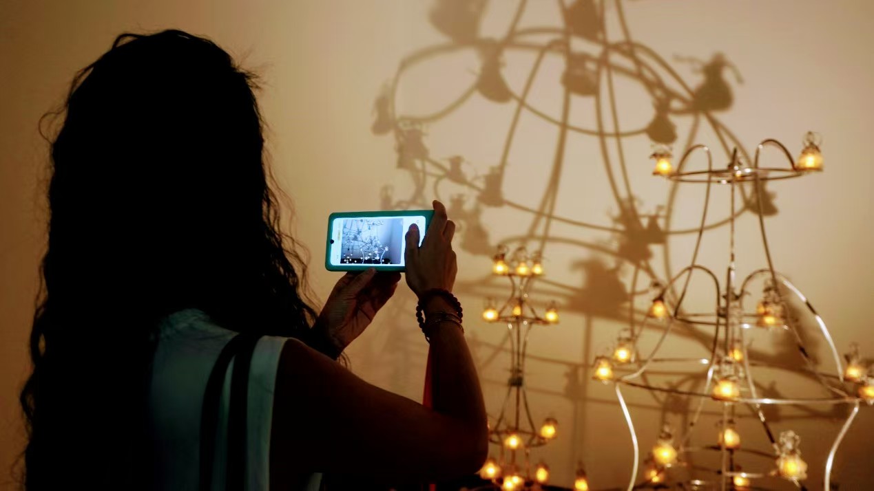 商湯日日新賦能上海敦煌當代美術館