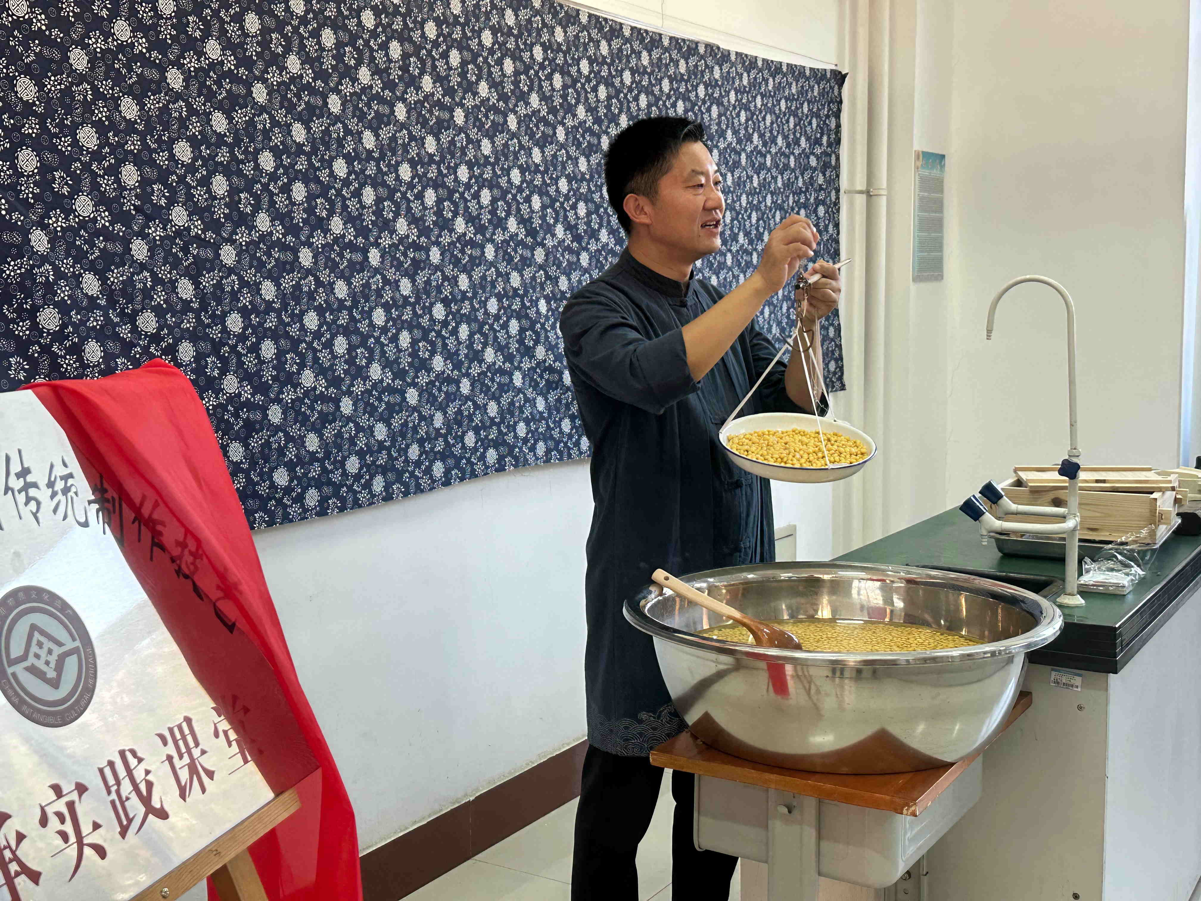 山東泰安：非遺扎根校園 泰山豆腐的家國味道