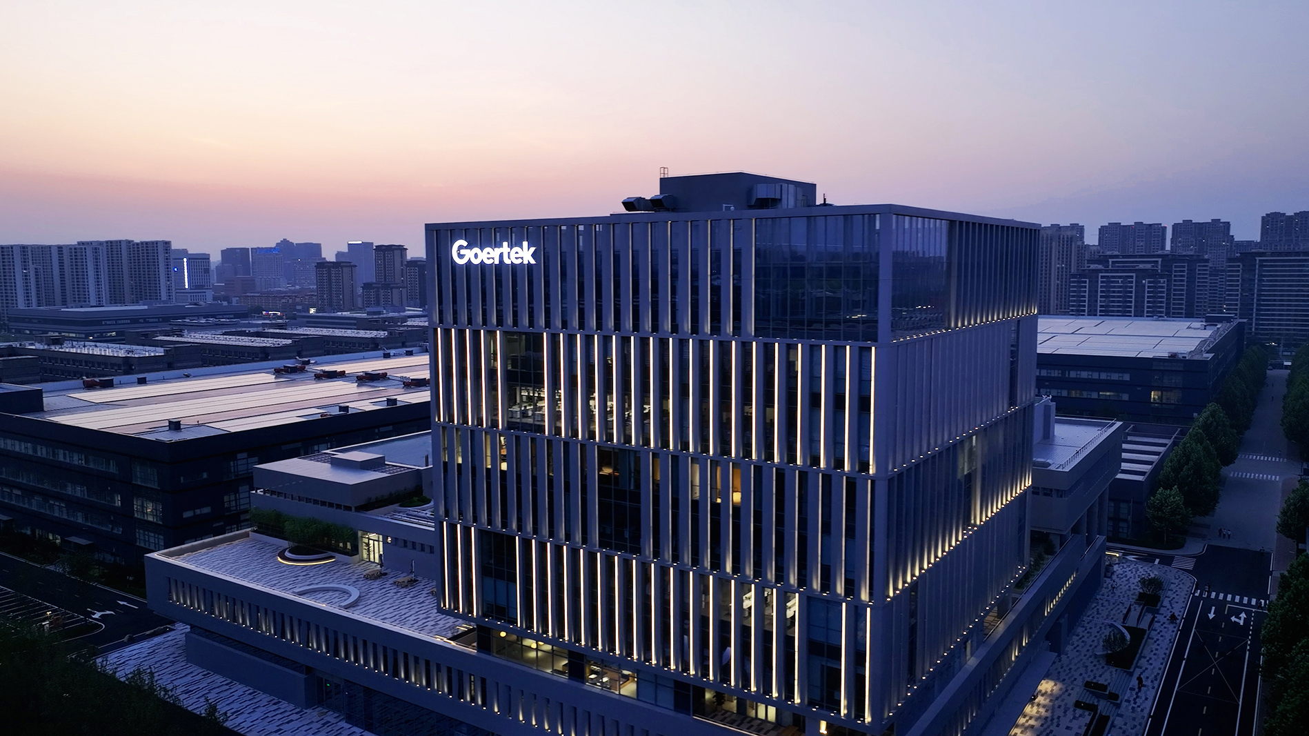 歌爾去「果鏈」：AI浪潮下估值重塑  股價近半年飆漲超7成