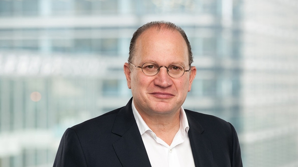 杜嘉祺離任致滙控領導層真空 傳英監管施壓