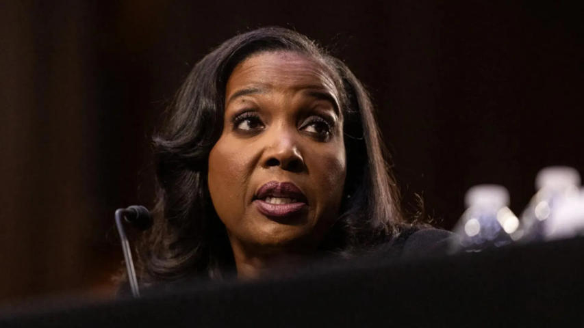 美最高法院阻止特朗普解僱美聯儲理事庫克