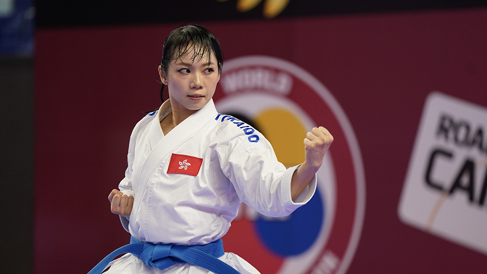 劉慕裳獲選香港十大傑青 母校林大輝中學同感光榮