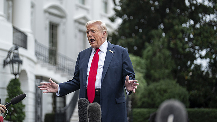 特朗普：若政府持續「停擺」 可能會裁員