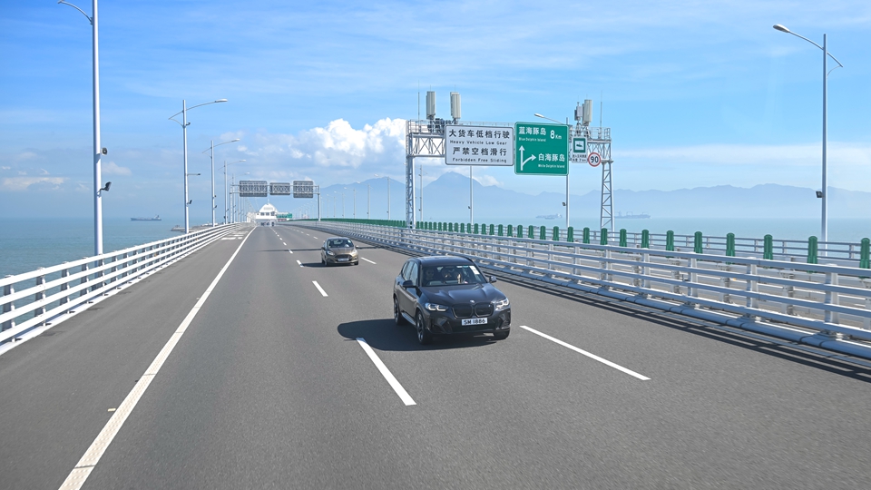 「港車北上」持續優化！10·13起無須申請封閉道路通行許可證