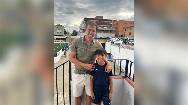 西班牙訓練迎來機遇 香港小將Johnny仔獲馬真拿賞識作重點培訓