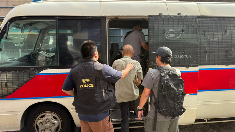 警方破上水麻雀賭檔 拘捕10名男女