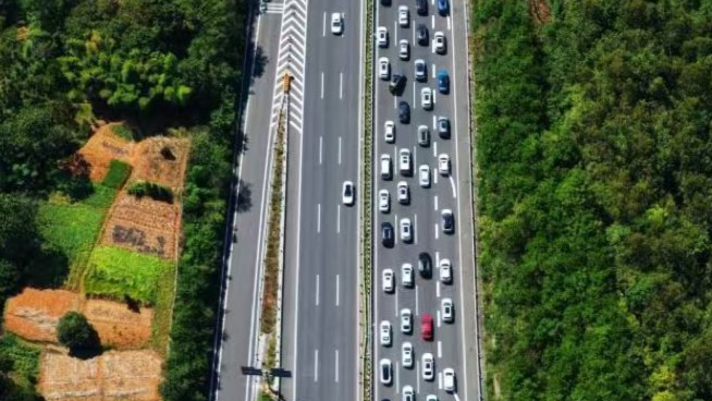 24.33億人次！國慶中秋假期中國交通出行創歷史新高