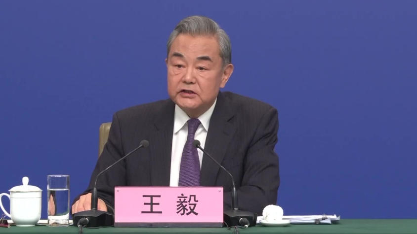 王毅就加沙衝突達成第一階段協議表明立場