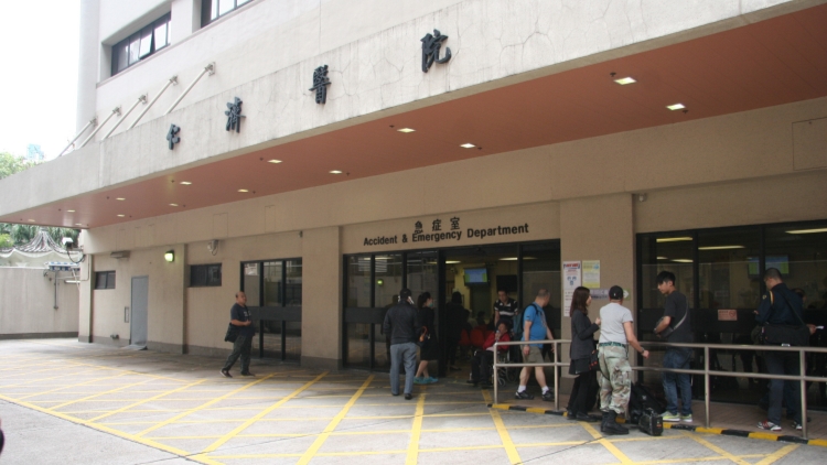 八旬翁疑吃腸粉時睡著鯁喉 昏迷送院不治