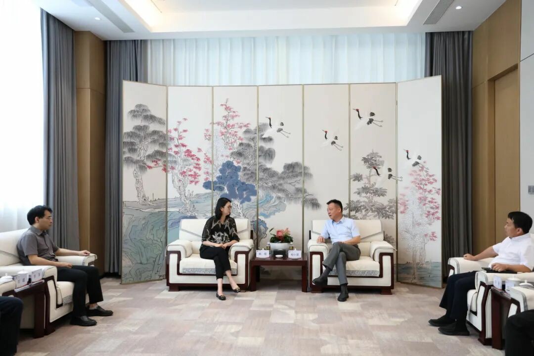 海南機場與藍城集團舉行會談 開展合作交流