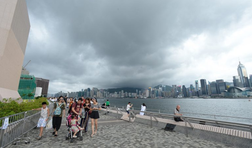 天文台今年12次掛風球 梁榮武：未來強颱風比例增 破壞力更大