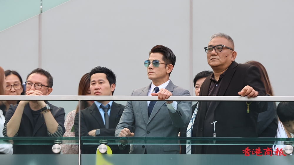 有片｜「舞林密碼」表現不似預期 城城現身馬場敗興收場