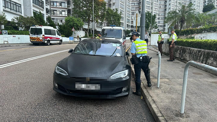 港島東區打擊違例泊車 發6張「牛肉乾」