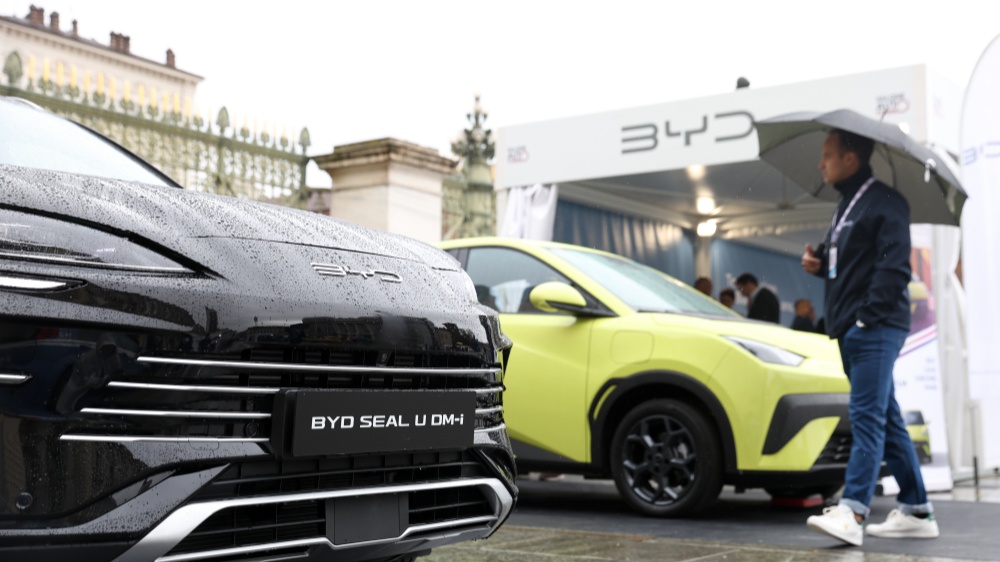 中標新加坡  暢銷英國 比亞迪海外之行頻頻出手