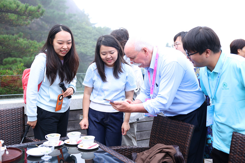 「這是一個非常特別的地方！」  2025RCEP代表考察黃山風景區