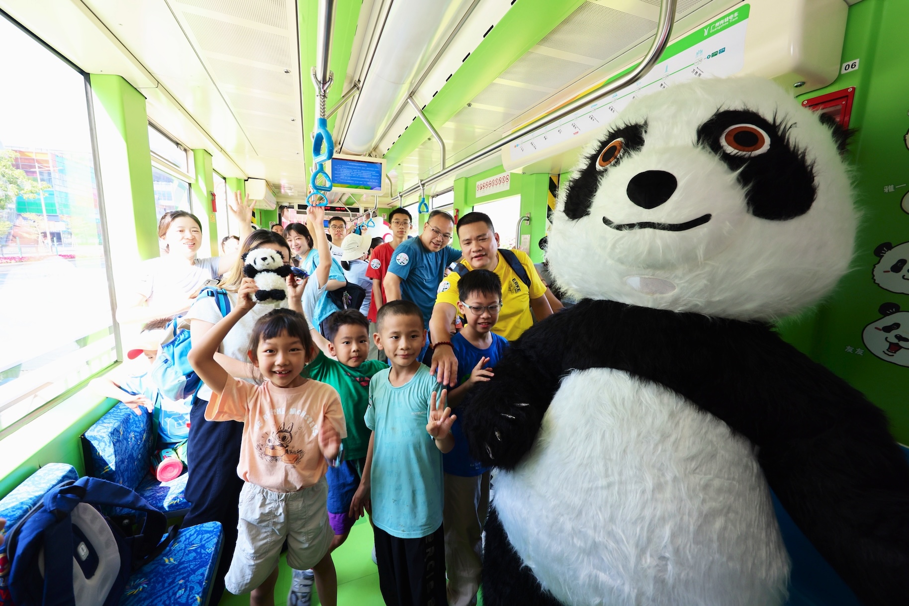  國寶迎全運 「廣動號」熊貓主題有軌電車正式啟動