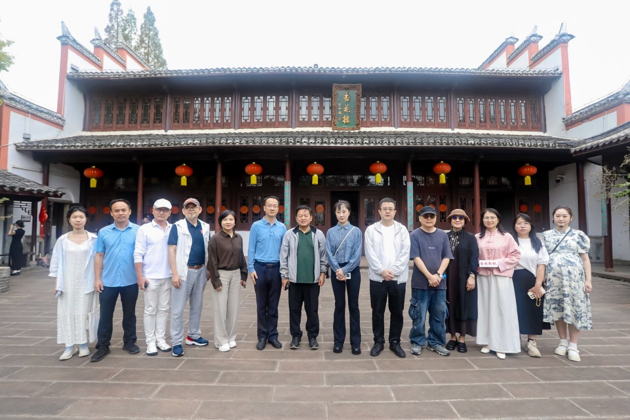 【名家大咖打卡東湖】漫步東湖 在文藝與生態間尋找城市詩意