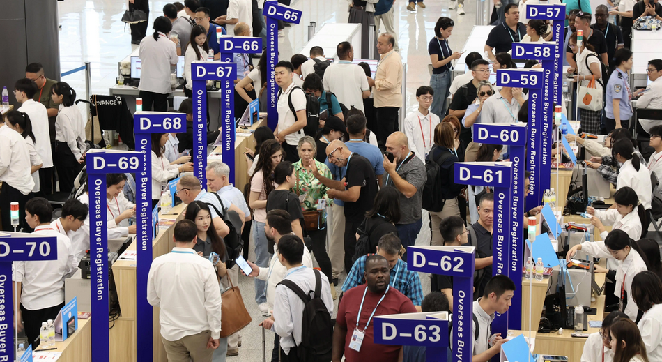 第138屆廣交會一期閉幕 到會境外採購商近15.8萬人