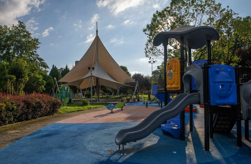 皖休寧縣：小公園裝滿「大幸福」