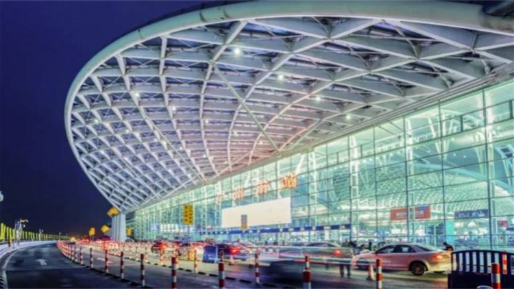 17趟列車同時檢票！廣州南站上演「名場面」