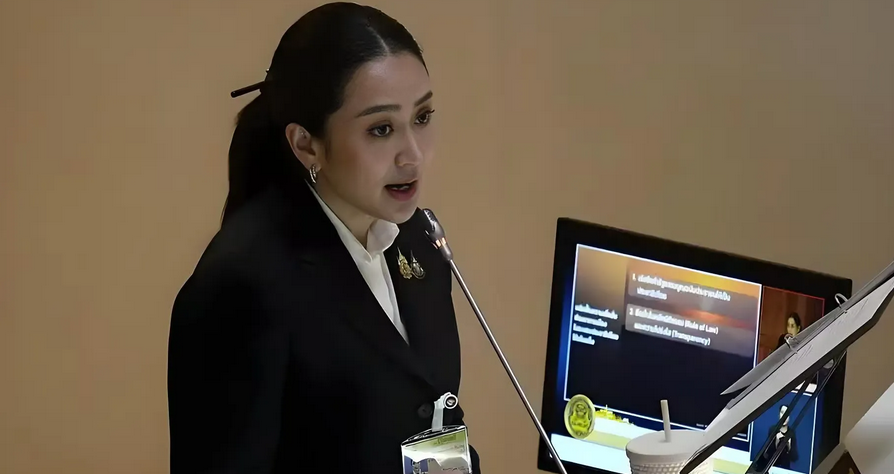 佩通坦辭去為泰黨黨首職務