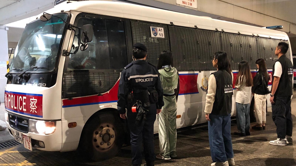 警方新界南打擊黑工及掃黃 拘捕27名男女