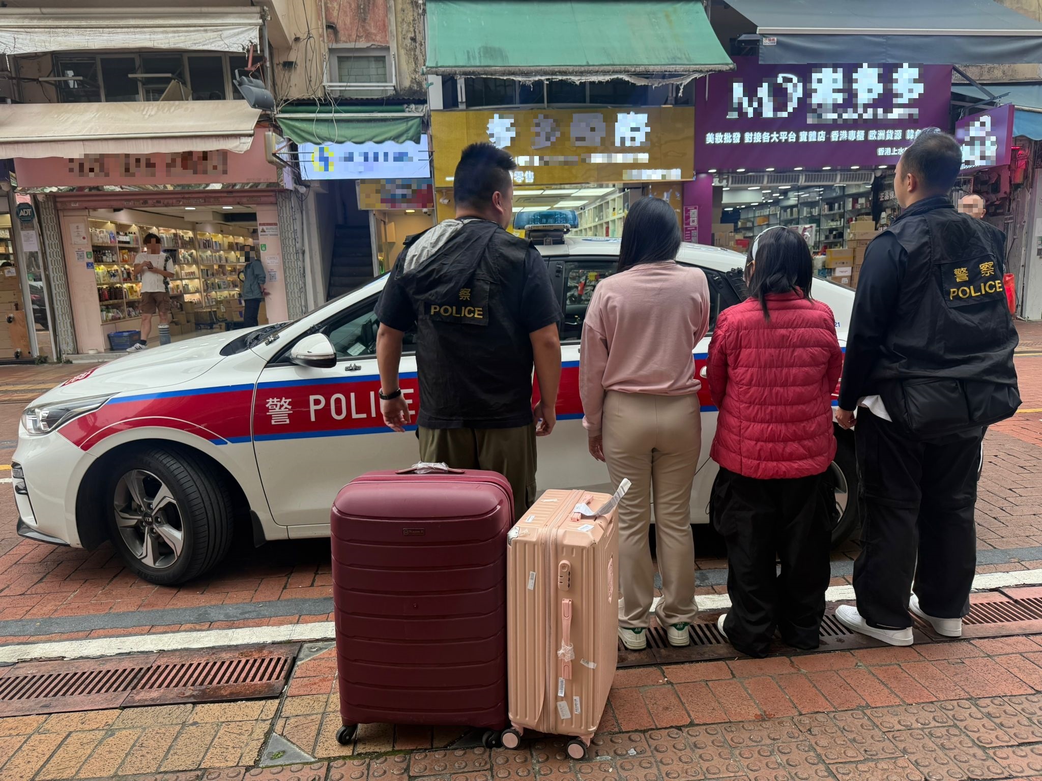 警方新界北區掃黃拘3外籍女