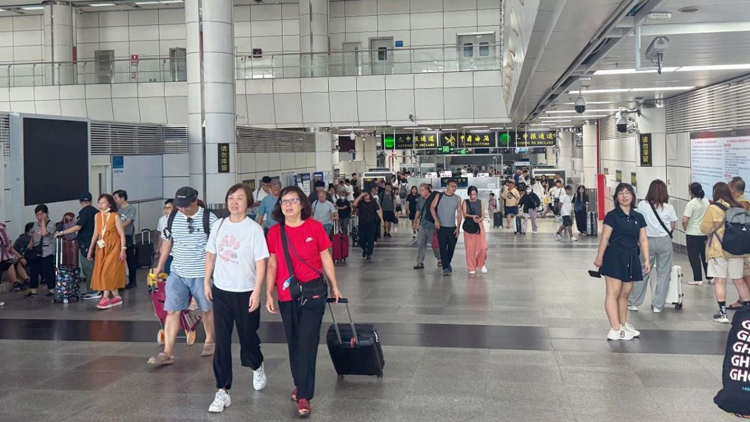 「一地兩檢」超便利 深圳灣口岸出入境客流累計突破4000萬人次