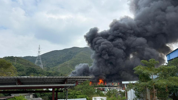 上水貨倉發生三級火 11人自行疏散暫無人受傷