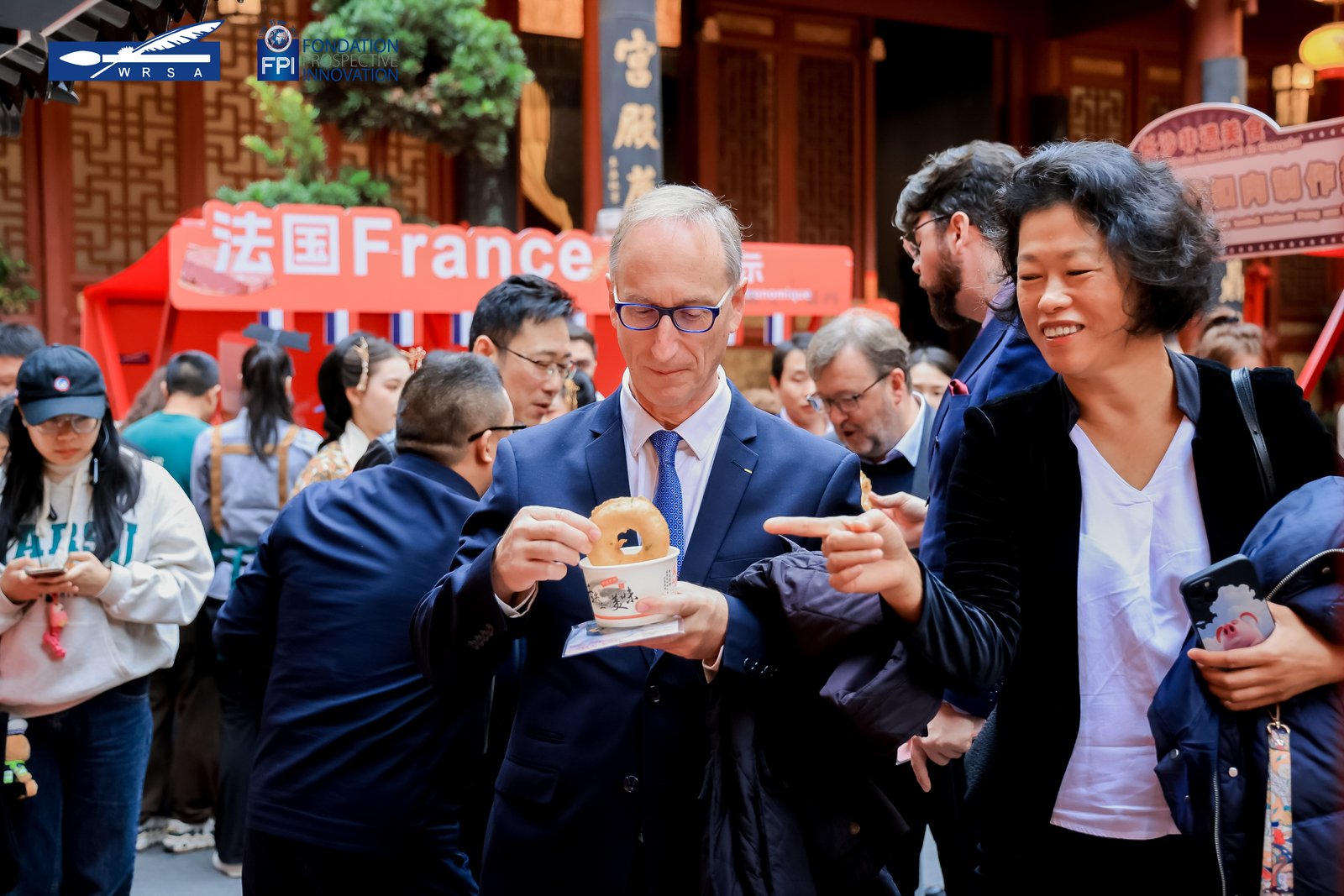 臭豆腐鵝肝漢堡C位出圈！中法美食體驗周長沙開席
