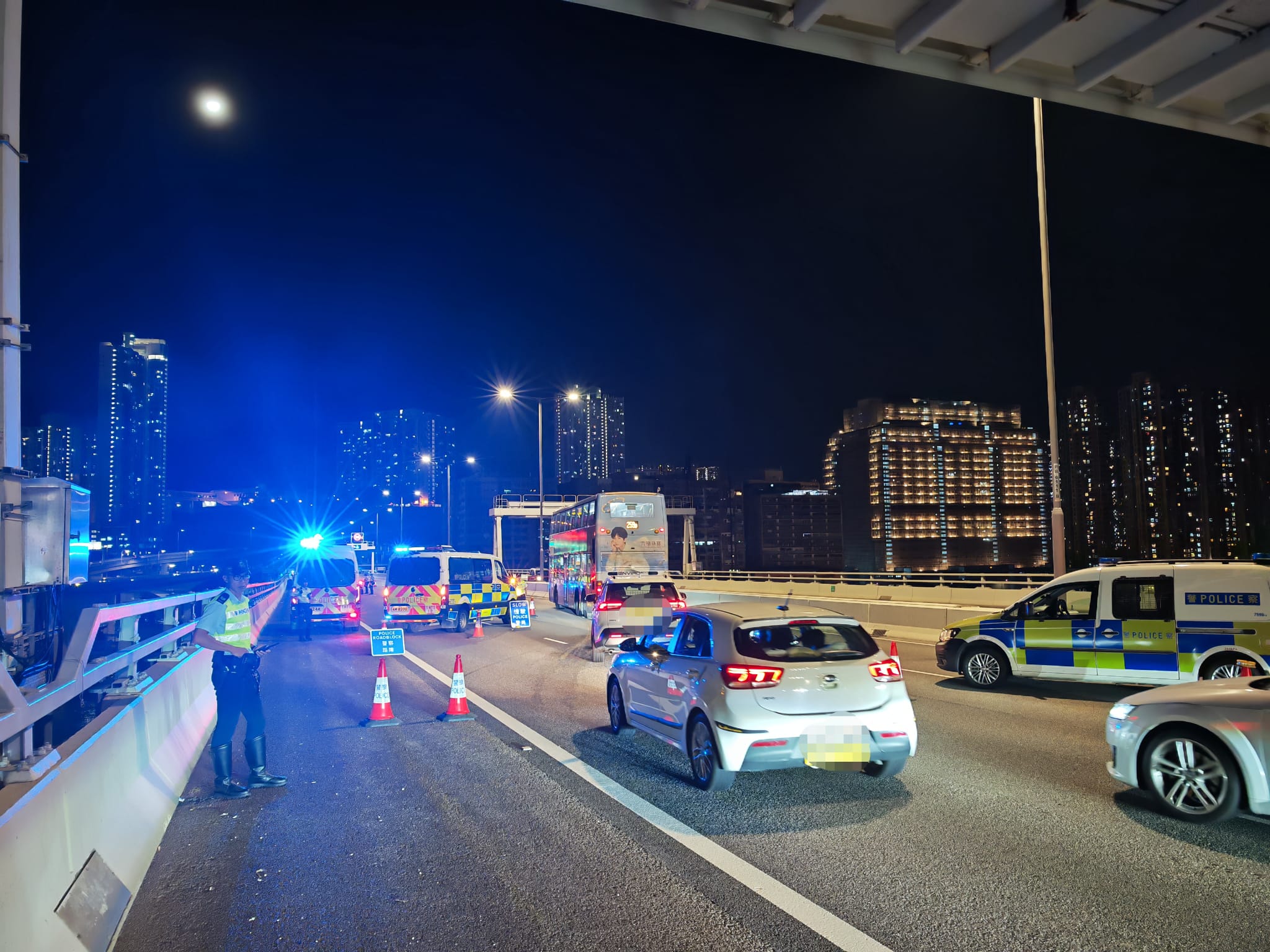  警方萬聖節打擊醉駕及毒駕 拘11人檢44萬元大麻