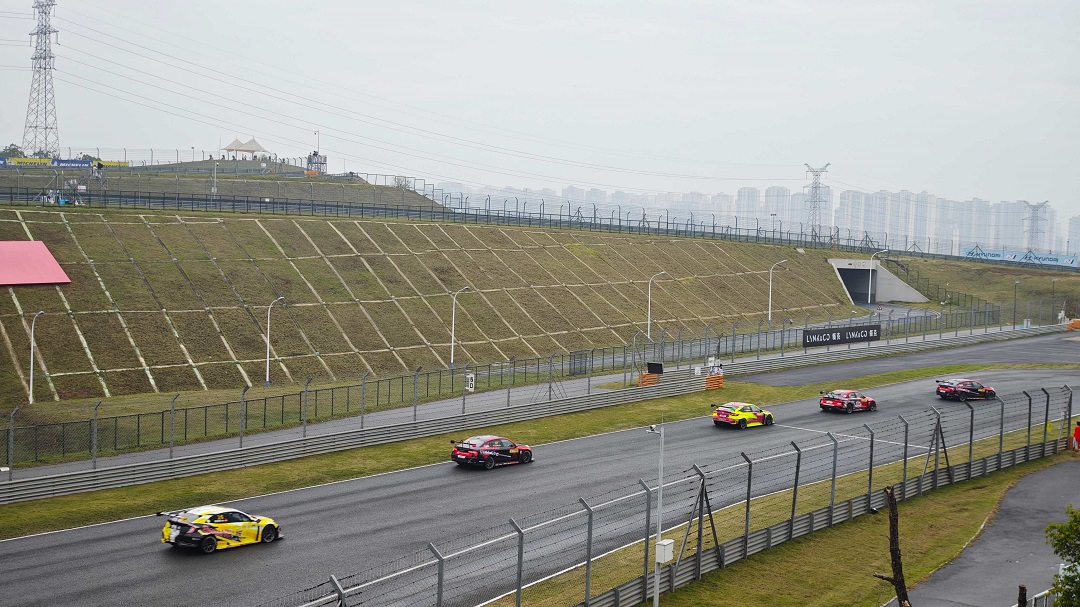 2025湖南株洲國際賽車周舉行120多名中外車手競速狂飆
