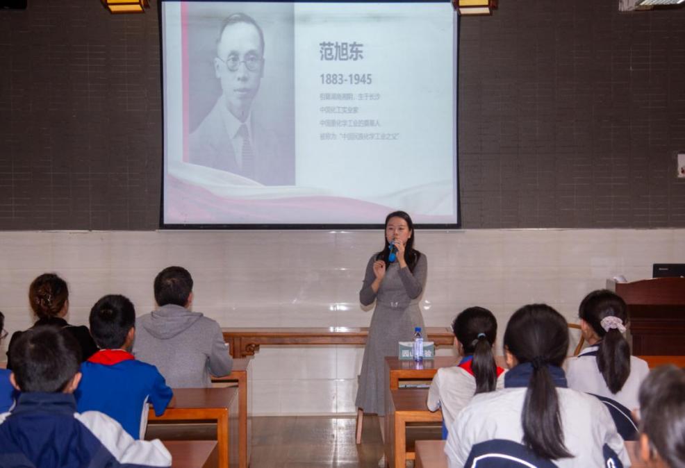 深圳園山「書香園山·悅讀閱美」活動走進校園