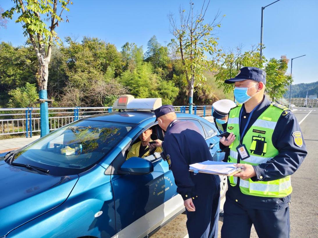 皖祁門縣：規範出租營運 護航群眾出行