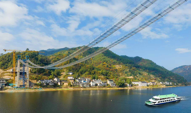 皖歙縣：「空中廊道」就位小川大橋「提速」