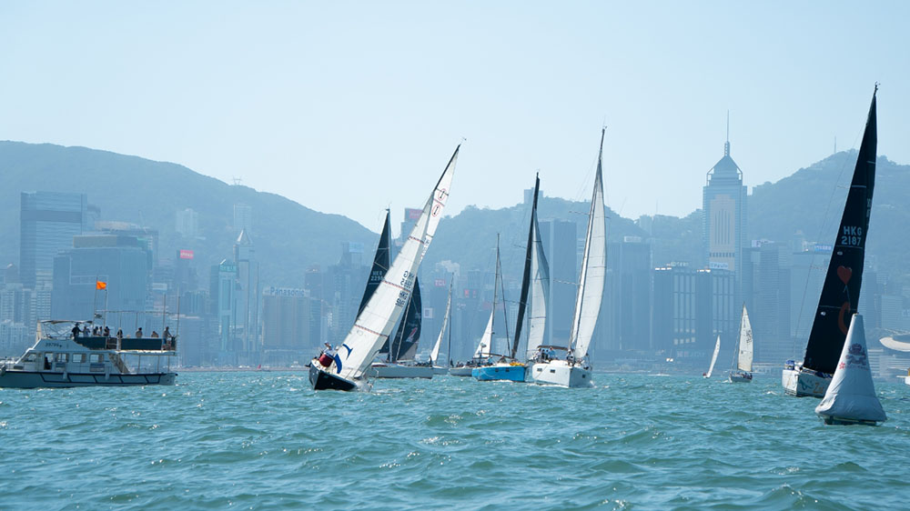 母校盃順利舉行 校友們跨代交流帆船心得