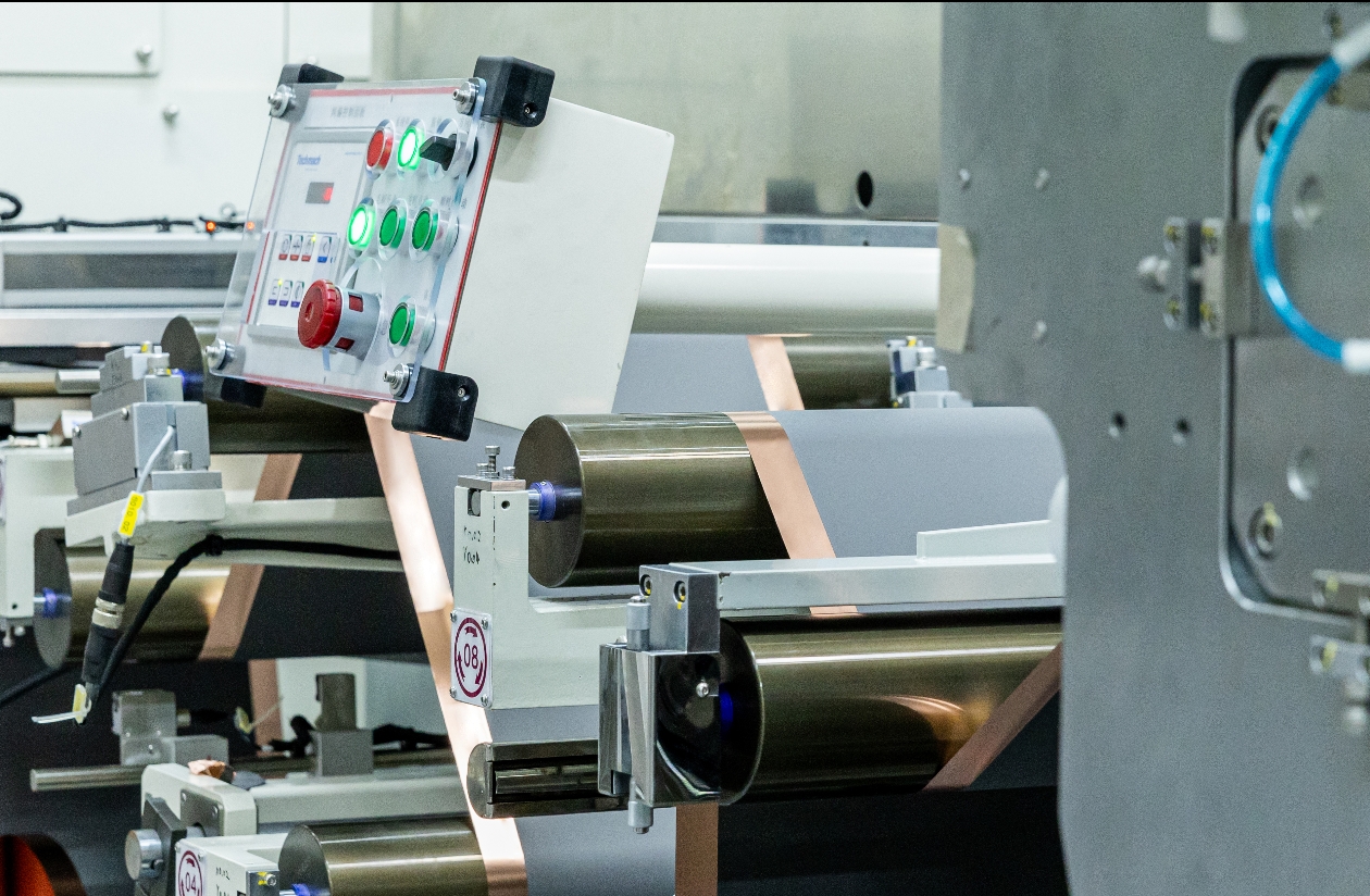 全球首條車規級全固態電池產線落地廣汽 能量密度突破500Wh/kg