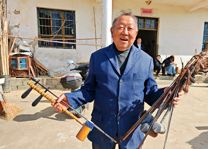 皖休寧五城鎮：兩代傳承的梨園印記