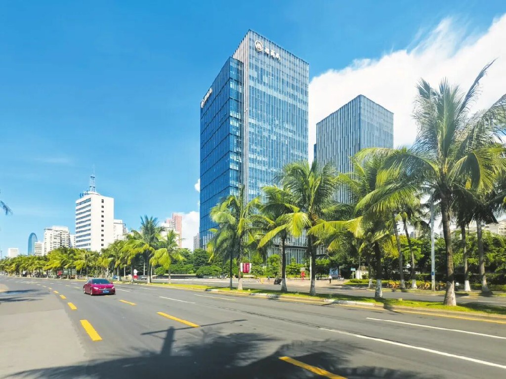 奮進的海口丨海口打造市場化法治化國際化一流營商環境