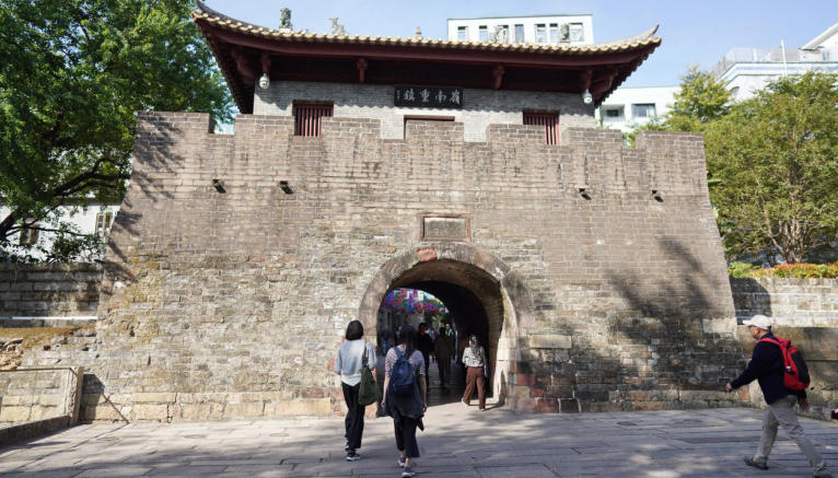 有片 | 「走讀深圳」收官 木木：「微笑是深圳的方言」