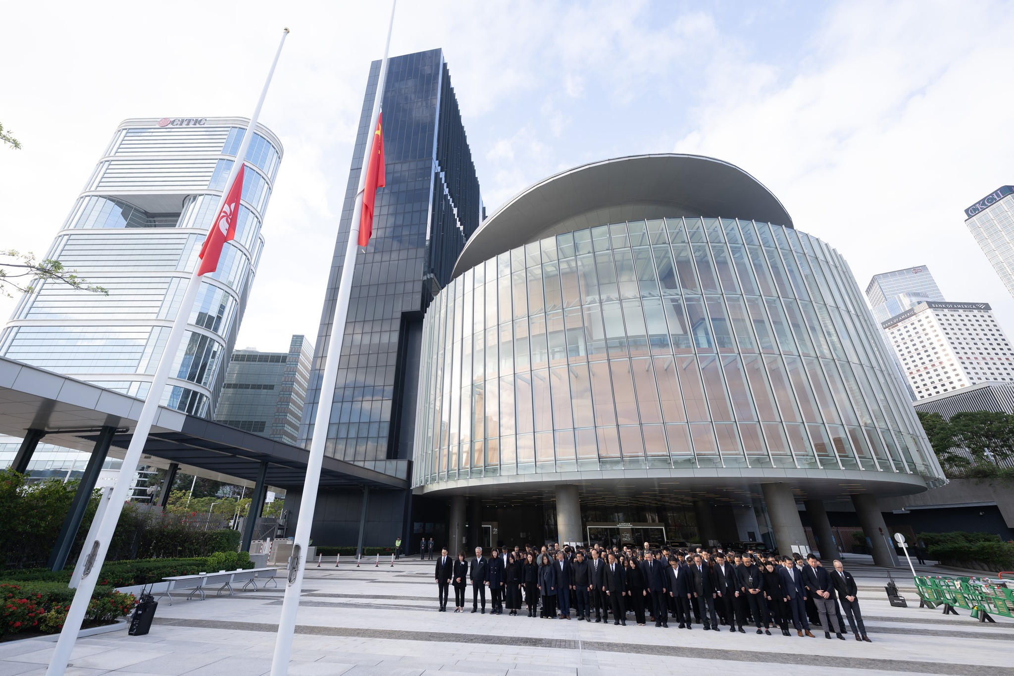 宏福苑大火｜立法會下半旗誌哀 梁君彥相信憑互助互愛無私精神 定能走出陰霾