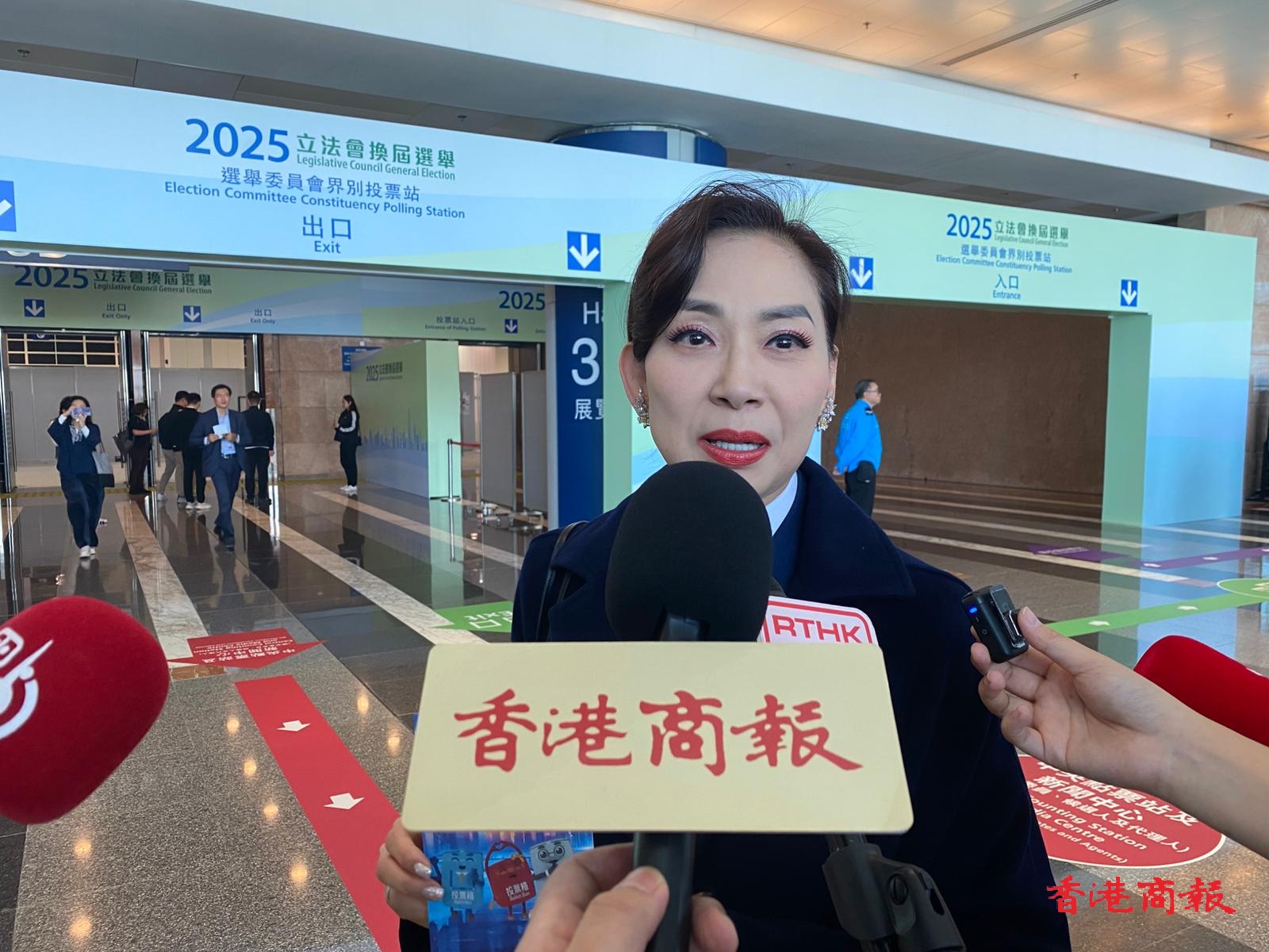 立法會選舉丨鄺美雲形容今日選舉氣氛熱烈