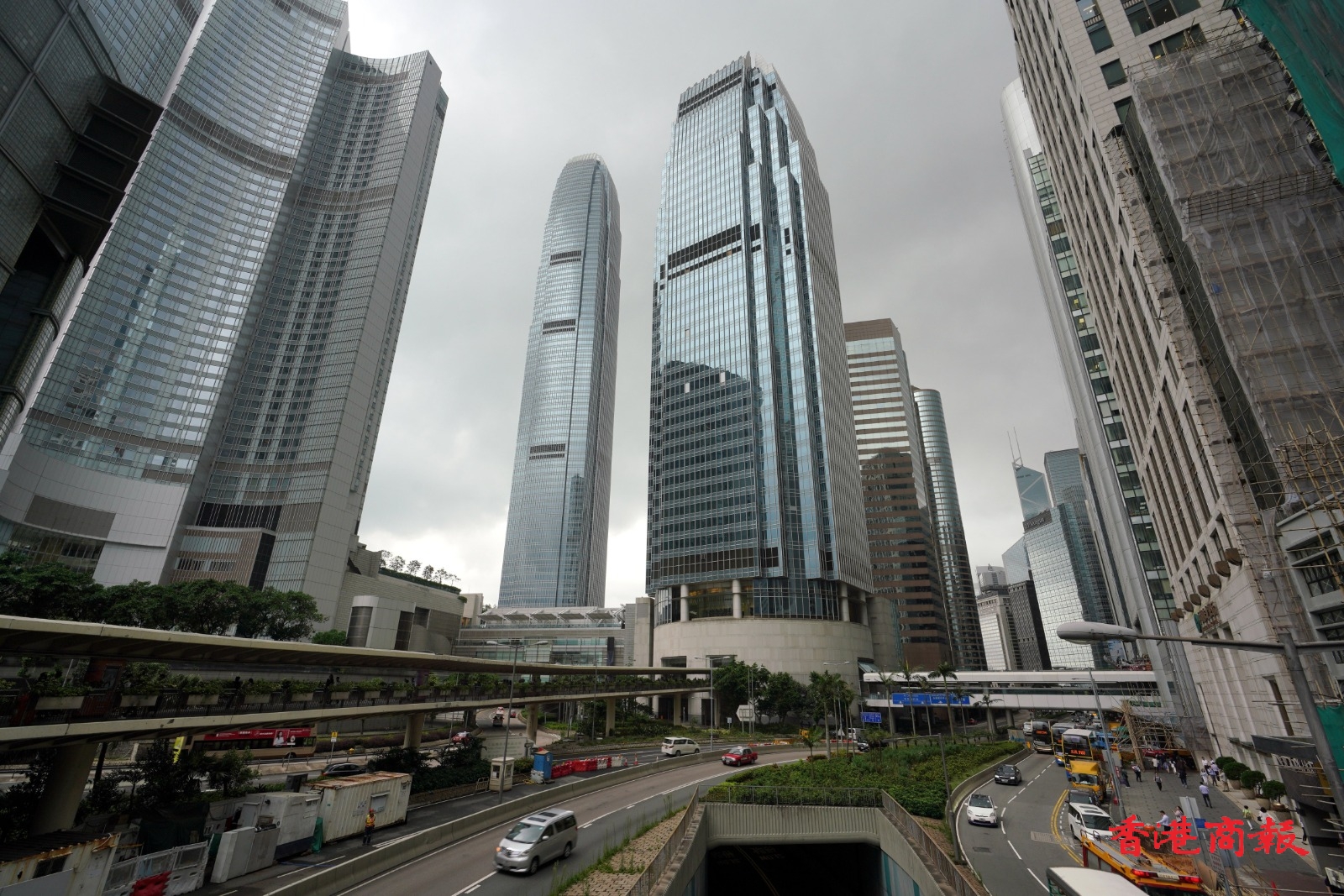 連月多宗大手買賣 重回量升價穩   中原：11月工商舖成交升24% 