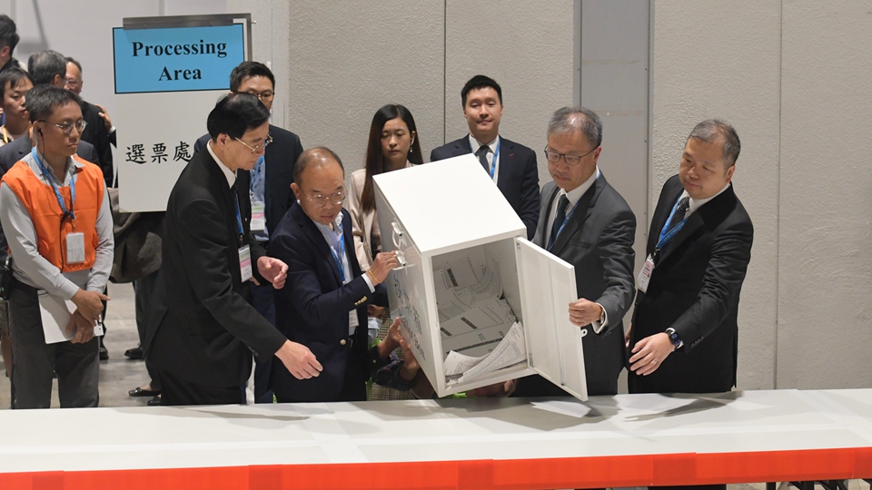 不斷更新｜90席議員名單出爐 行政長官、香港中聯辦發聲明