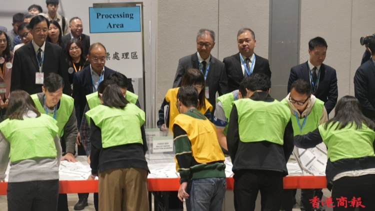 【港商時評】踴躍投票見精神 克難前行聚力量