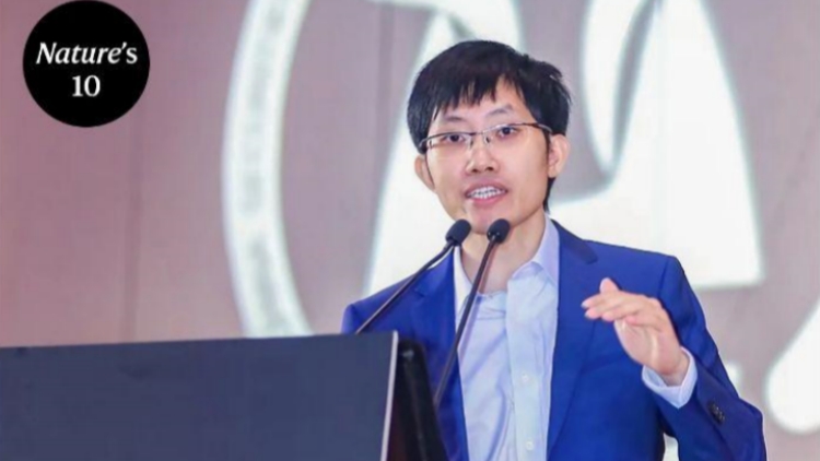 梁文鋒、杜夢然入選《Nature》十大科學人物